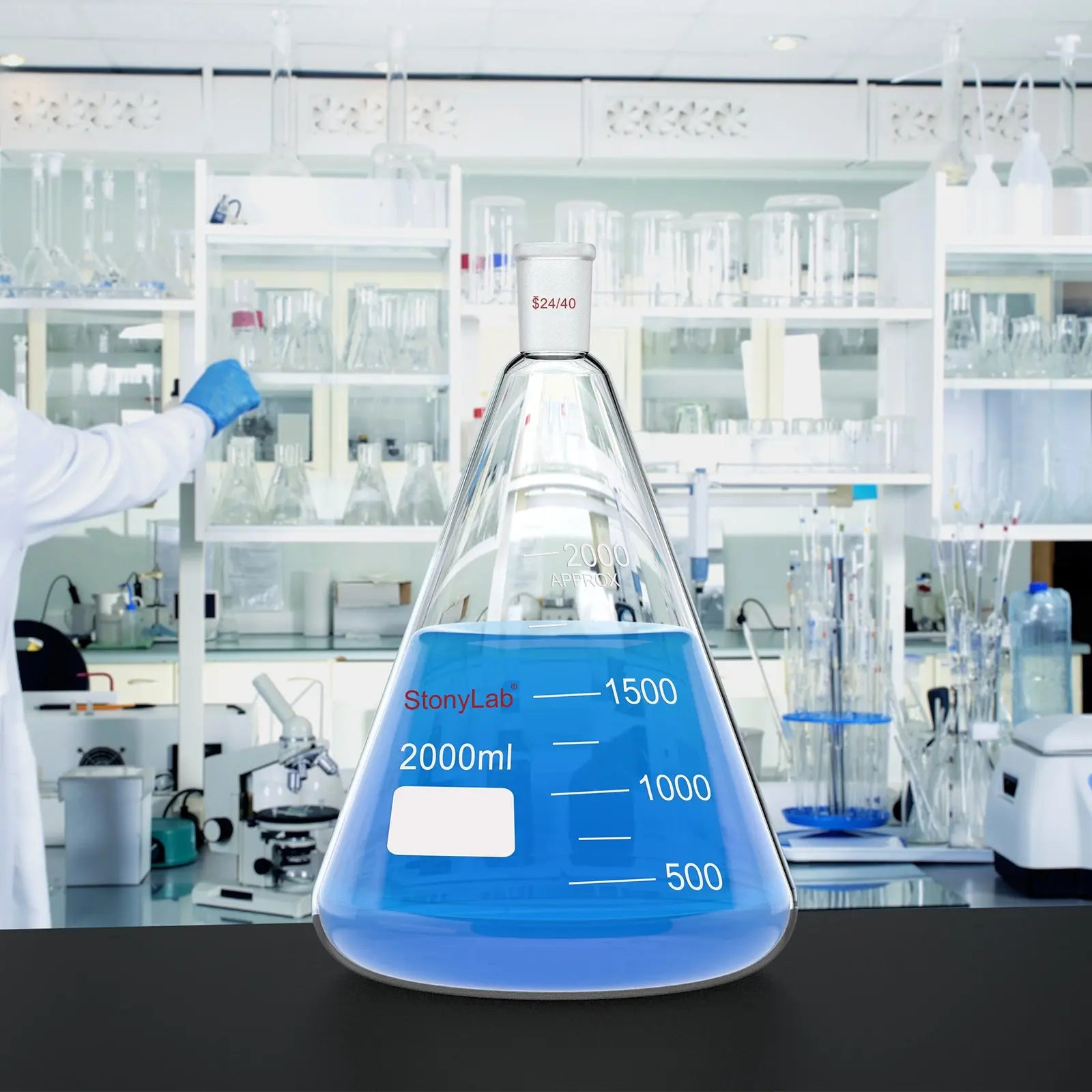 Alternative angle showing underlying build quality of StonyLab Erlenmeyer Flask with 24