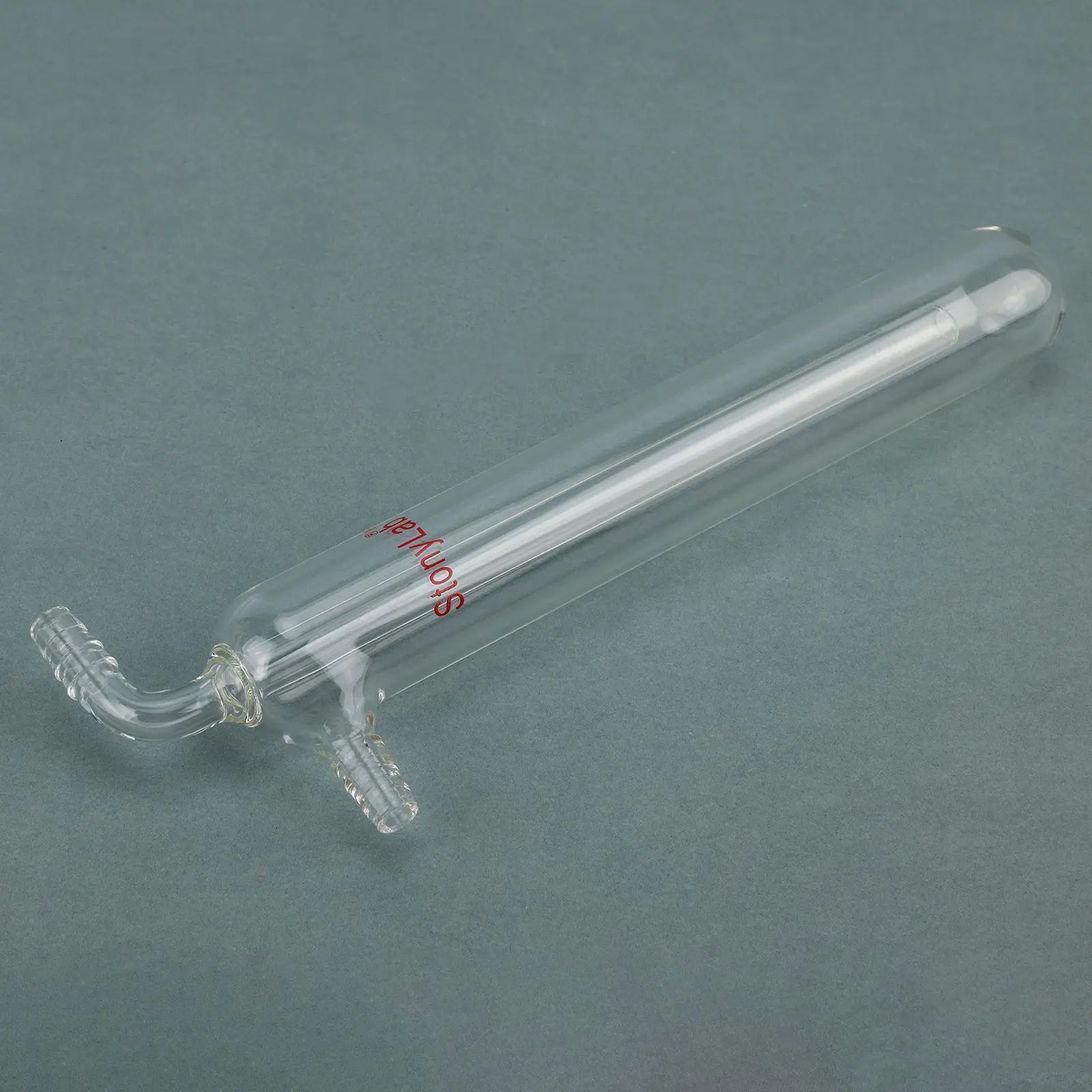 Alternative angle showing underlying build quality of StonyLab Integrated Vacuum Cold Trap Bubblers