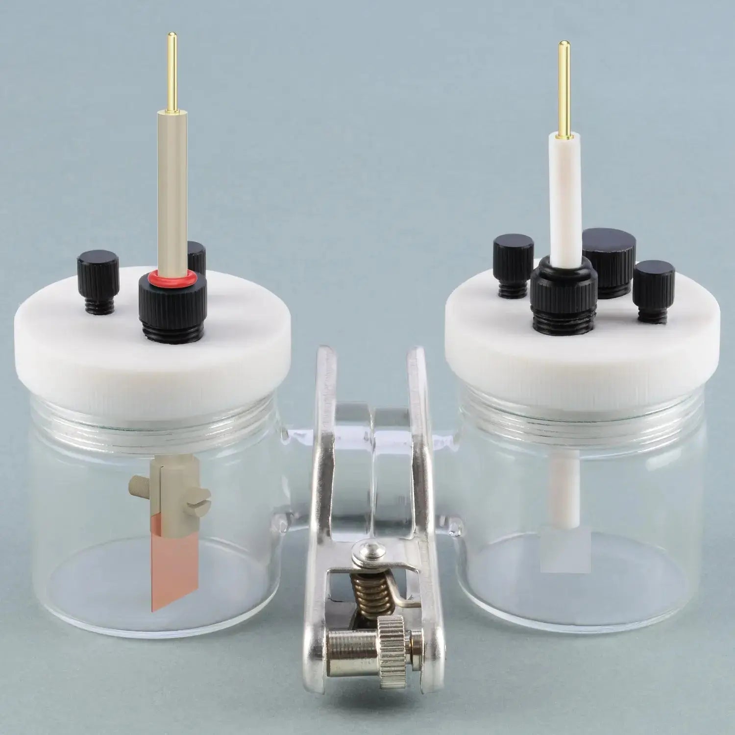 Alternative angle showing underlying build quality of StonyLab Platinum Sheet Electrode Holder