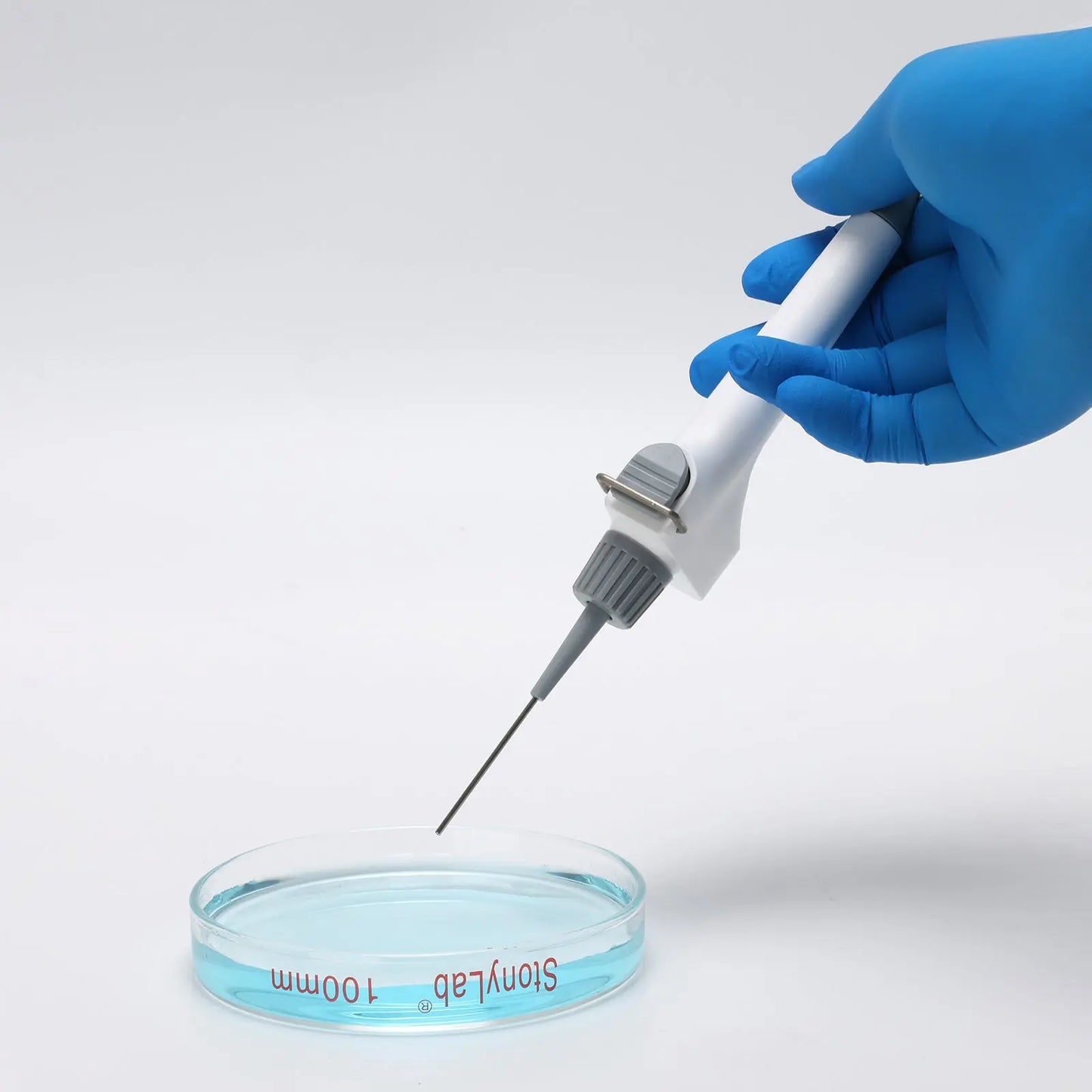 Vacuum Aspirator, 0–600 mbar Adjustable Vacuum, 4 L Bottle, Level Protection Pipettors/Dispensers