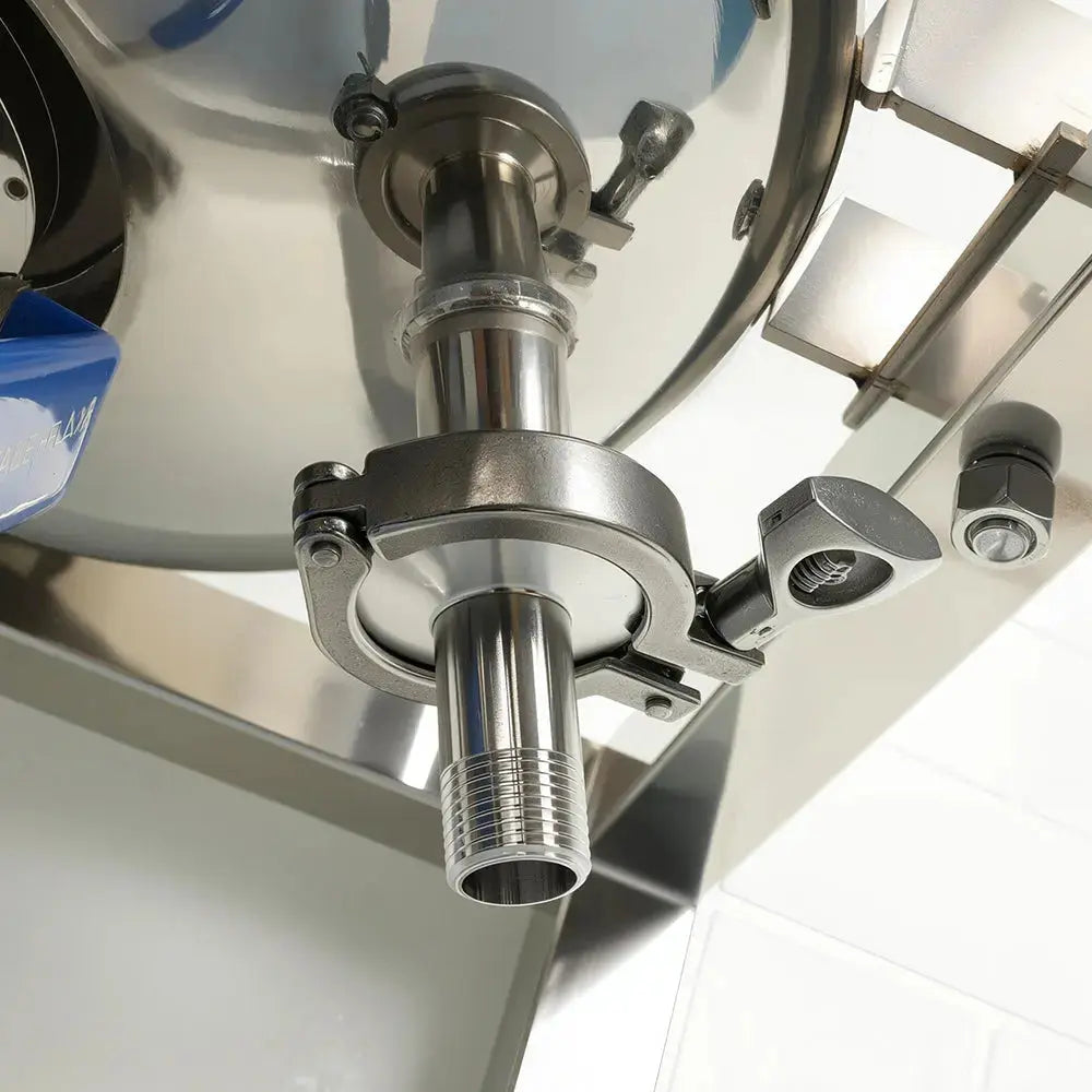 200 L jacketed 316L stainless steel reactor with mechanical stirrer and shell-and-tube condenser for laboratory chemical synthesis StonyLab
