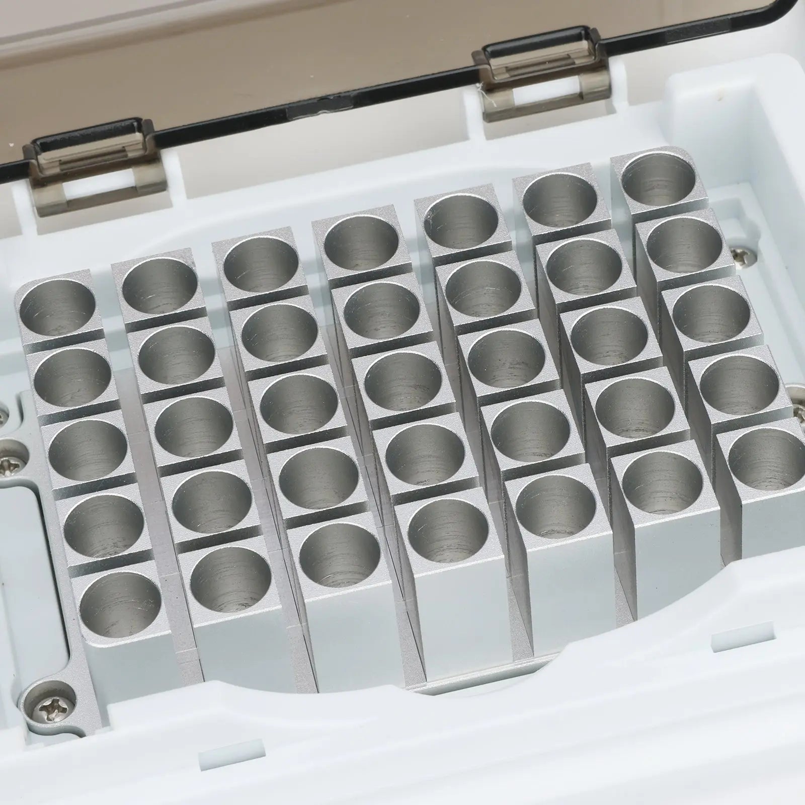 Electronic Ice Box, Thermostatic Metal Bath, 4°C to -10°C ~ 100°C, Sample Storage Baths/Incubators