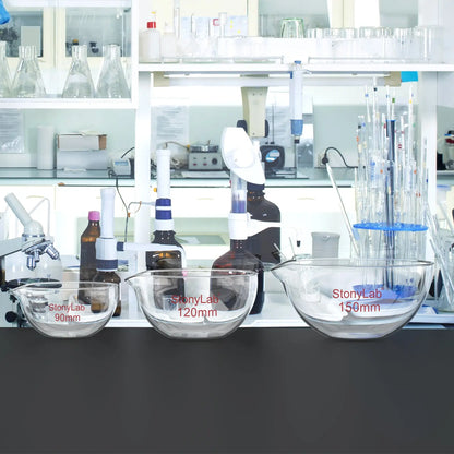 Borosilicate glass evaporating dish 90–150 mm diameter with flat bottom and pouring spout for laboratory evaporation StonyLab