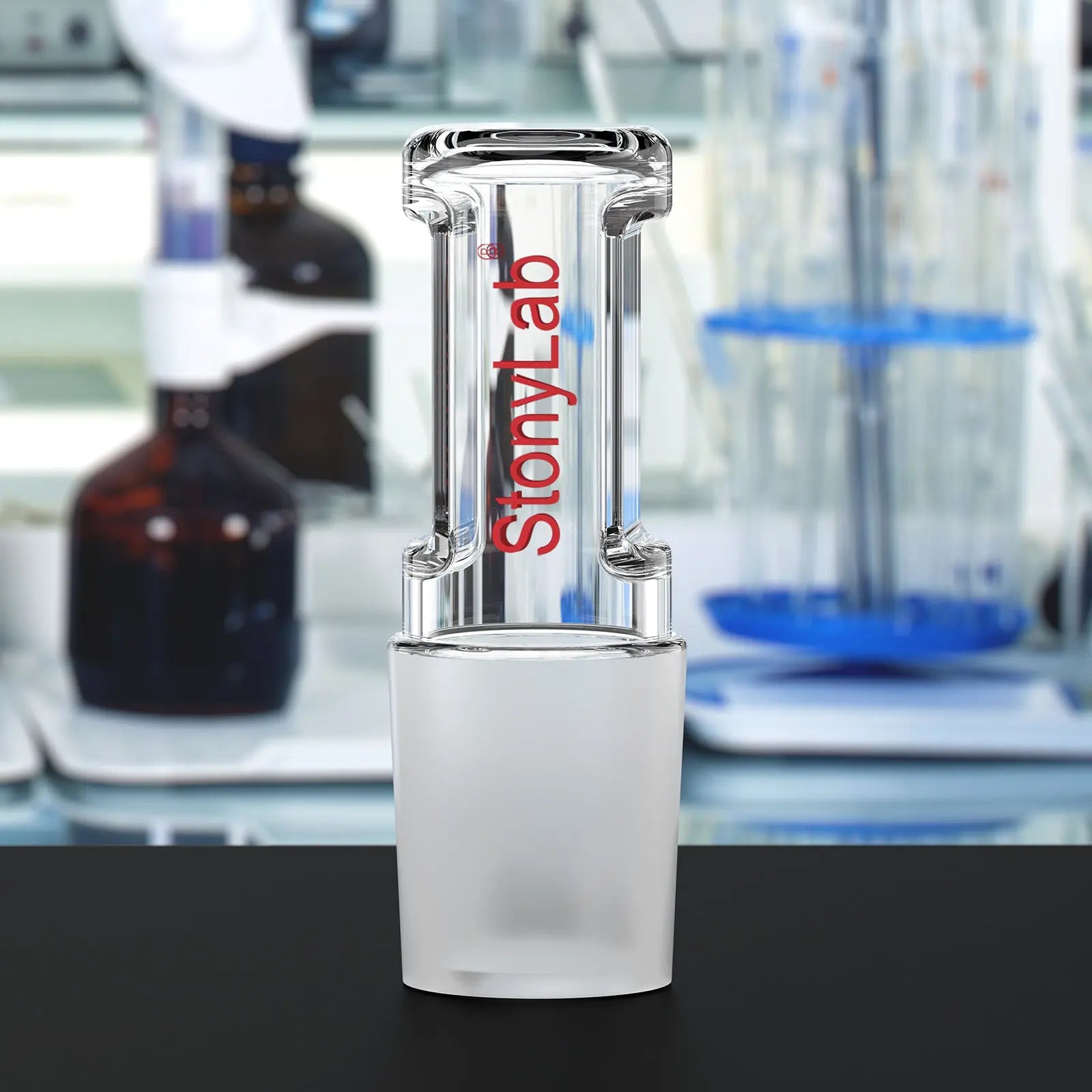 Alternative angle showing underlying build quality of StonyLab Glass Stopper