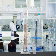 Alternative angle showing underlying build quality of StonyLab Graduated Cylinder with Glass Stopper