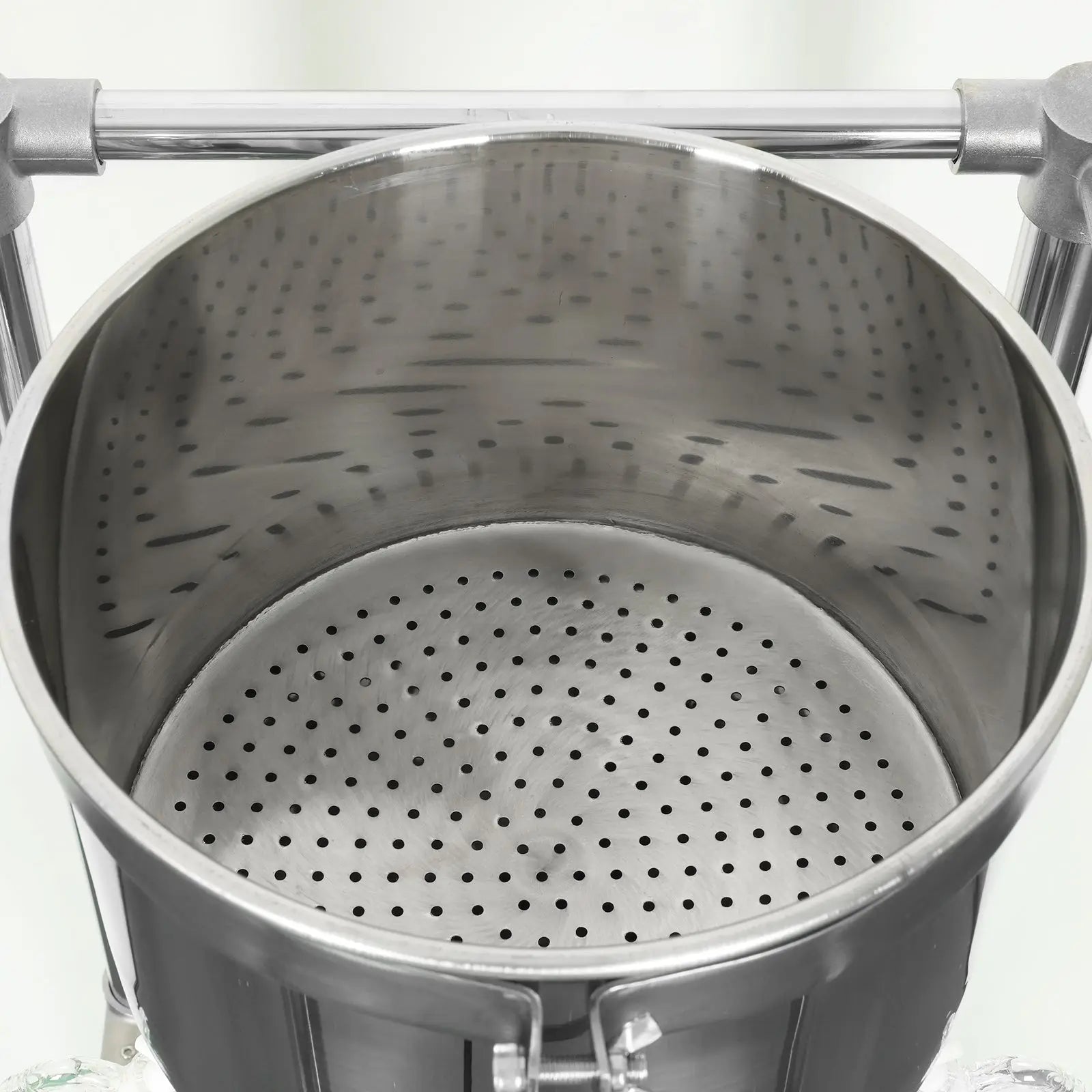 Alternative angle showing underlying build quality of StonyLab Integrated Vacuum Filter with Buchner Funnel