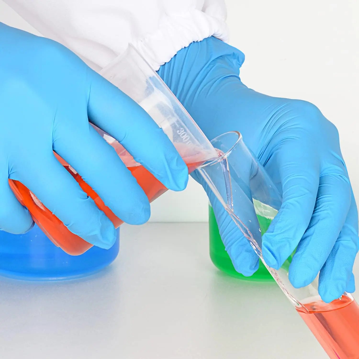 Detailed structural assembly component for StonyLab Plastic Graduated Beaker Set