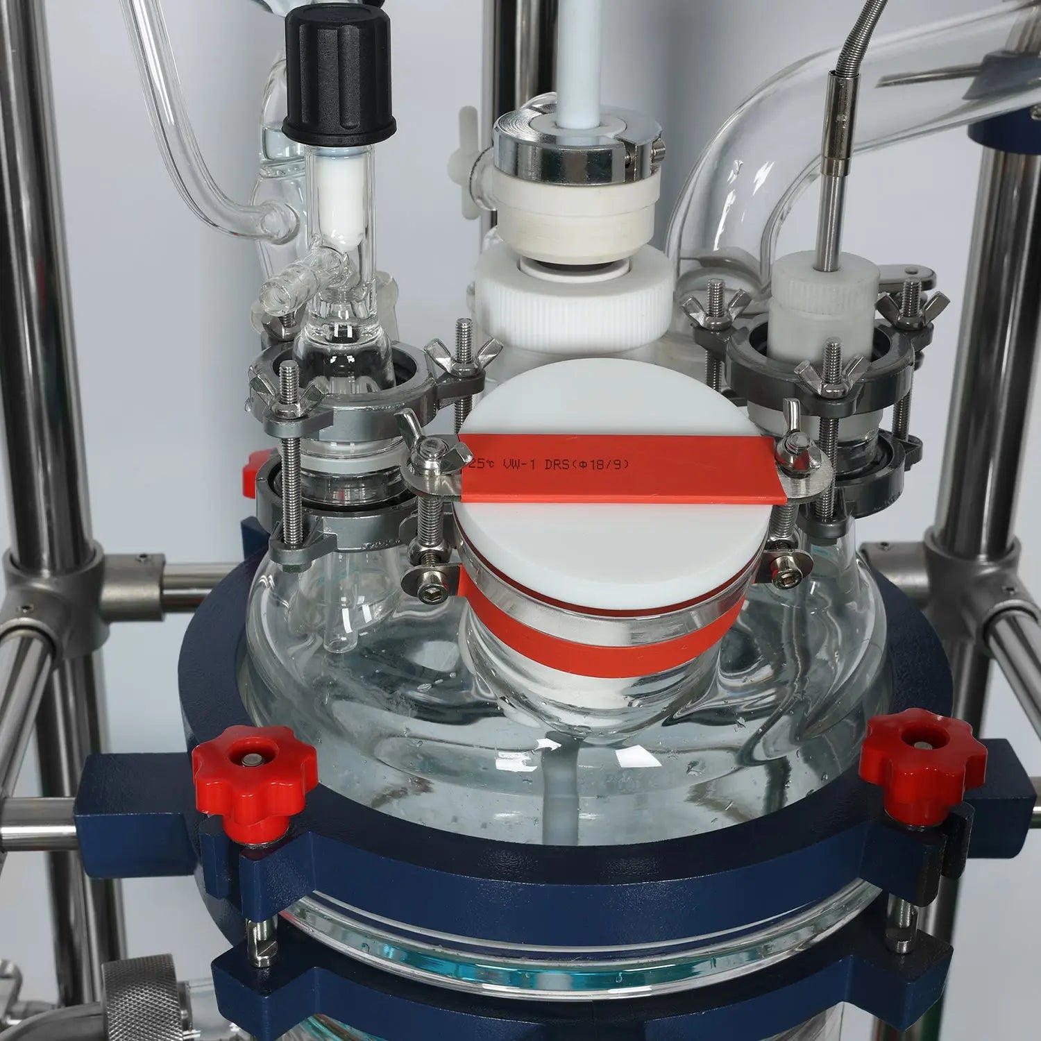 Alternative angle showing underlying build quality of StonyLab 5L Jacketed Glass Reactor System for Laboratory Research and Chemical Synthesis