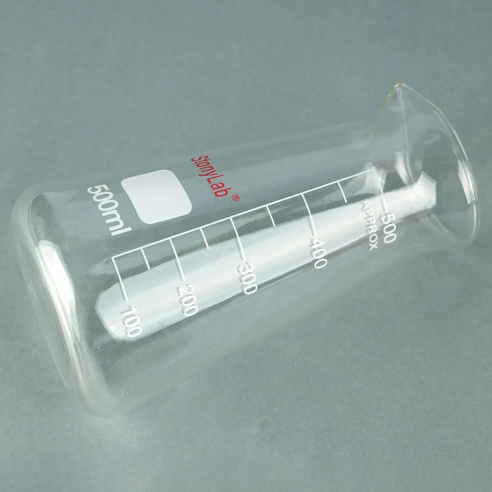 Comprehensive product view and setup components for StonyLab Triangular Beaker with Spout [125-500 ml]